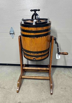 Standard Churn Co Bail Hand Crank Butter Churn. Very clean condition, with banding and an oak 