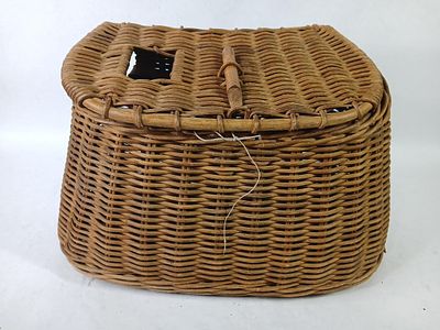 Wicker Fishing Creel Basket. Tight woven basket with leather strap. No breaks or damage. 13x7x9