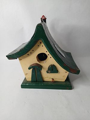 Folk Art Tin Roof Birdhouse. Cute sloped tin roof house, 10x7x10
