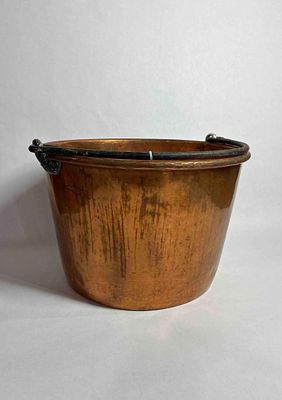 D. Picking & Co Dovetailed Copper Pot. Stamped to bottom. Kettle is 14.5 x 10.