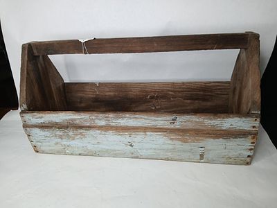 Blue Painted Farmhouse Caddy. Large handle with a nice early paint. 23x11.5x9