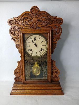 New Haven Clock Co Gingerbread Mantle Clock. Includes key, seems to be working well. 22x13x5