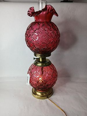 Fenton Cranberry Spanish Lace Gone with the Wind Lamp. Electric lamp with a cranberry glass body 