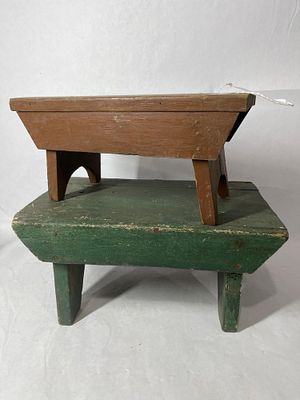 Pair of Mini Painted Step Stools. Tan and green painted. 12 and 13.5 inches long