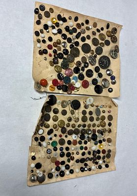 Decorative, Glass & Brass Buttons. A great variety including hand painted and several military 