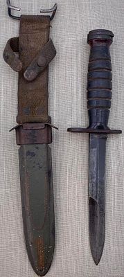 World War II US M4 Camillus Fighting Trench Knife Bayonet with US Military M8A1 Scabbard. Origina 