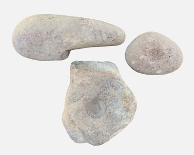 3 Field Found Indigenous North American Indian Stone Tool Relics. .