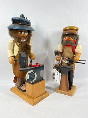 Original German Made Blacksmithing Nut Crackers. Holzkunst Christian Ulbricht, 13.5 inches. 