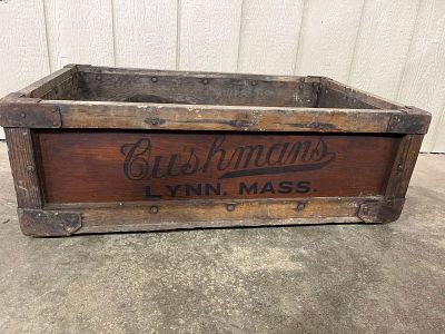 Cushmans 2 Handled Storage Box. Nylon handles to each end with Cushman stenciling and metal 