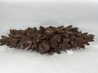 Carved Walnut Fruit & Leaf Topper. A wonderfully crafted display. 29x8
