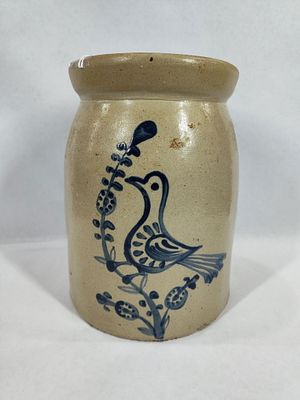 Decorated 1gal stoneware jar. Nice 1980s Country Crock bird crock free of chips and cracks!! 
