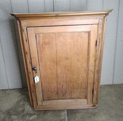 Primitive hanging corner cabinet. Early square nailed cabinet with a great look!! 31in wide 15in 