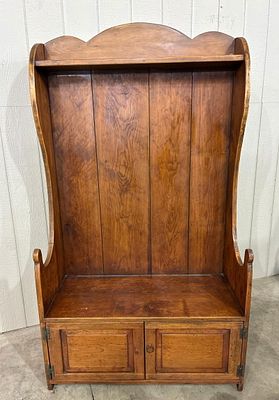 Great early Hard Pine Settle Bench. Nice early square nailed bench with an outstanding look!! 