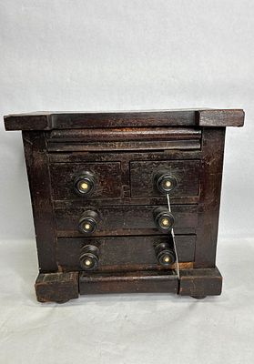 Early Folksy 6drw Apothecary. With dovetailed side bottoms and unsuspecting drawers at top and 