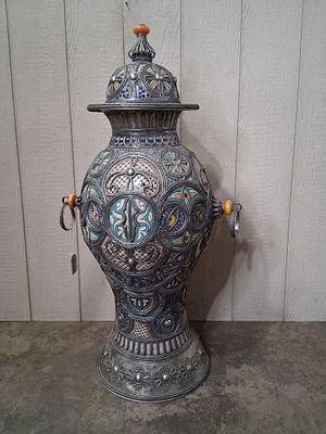 Impressive Large Moroccan Lidded Urn/Vase. This fancy stoneware/ceramic Moorish style urn 