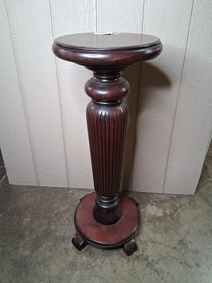 Antique Mahogany Fluted Pedestal Plant Stand. Beautiful fluted pedestal stand with some 