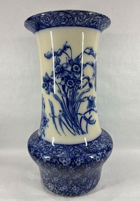Large Large 24" Doulton Burslem "Daffodil" Umbrella Stand. Impressive umbrella urn with a few 