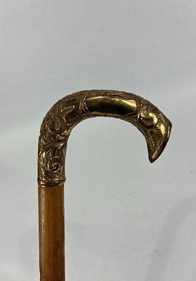 Early Victorian Gold Filled Etched Cane. Beautiful ornate gold filled top with etched H.E. 