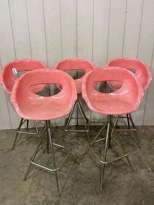 Mid Century Salmon Fiberglass Bar Stools. 5 great old school retro stools. Each is in good 