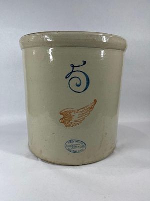 Red Wing 5 Gallon Crock. Union Stoneware Co. One chip along bottom in back. No cracks or major 