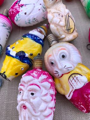 19 pc Vintage Milk Glass & Composite Christmas Tree Light Strand Lion, Cat, Santa Bulbs & Ornaments