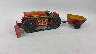 Marx Super Power Snap Caterpillar Wind Up Tin Litho Climbing Tractor and Wagon. Showing soiling 