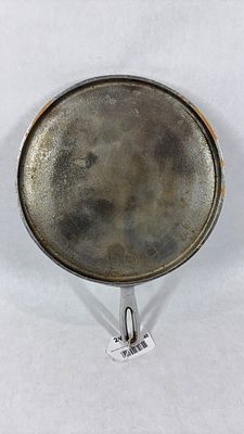 Chicago Hardware Foundry 999 A Hammered Chrome Plated Griddle. Good clean overall condition 10 in. D