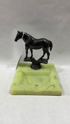Art Deco Green Onyx Ashtray w/ Horse Statue Mount. .