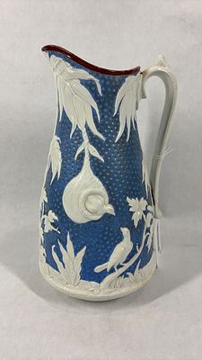 Beech & Hancock Nesting Bird Moulded Pitcher. Victorian blue and white design, Made in England 