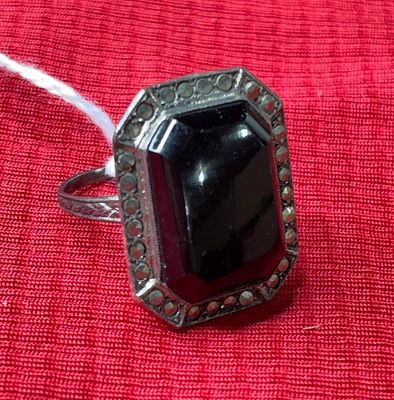 Art Deco Black Onyx & Marcasite Sterling Ring. Size 8.