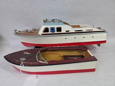 Vintage Japan Model Motorboat Lot of 2 in Original Packaging. Great like new condition to both 