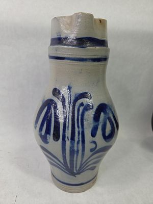 German Salt Glazed Cobalt Blue Decorated Handled 2 L Stoneware Pitcher of the Westerwald Region. 