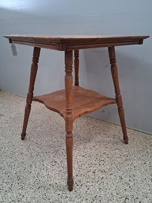 antique oak sq spindle leg side table. 16 in square by 28 in tall has a crack on top