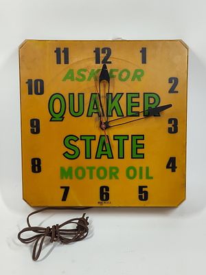 Dualite Quaker State Motor Oil Clock. Showing discoloration as well as minor areas of condition 