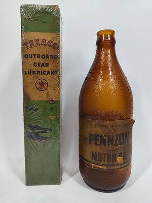 Pennzoil Motor Oil Bottle and Texaco Outboard Gear Lubricant Box Petroliana Lot of 2. Great 