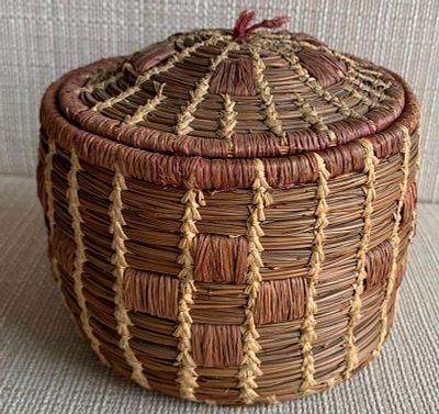 Antique Woven Cross & Star Pinwheel Wool Lined Lidded Pine Needle Basket. Structurally sound 