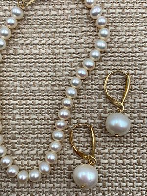 Quiet Luxury 14k Gold Freshwater Pearl Lever Back Earrings & Pearl Bracelet. 14k hallmarks on 