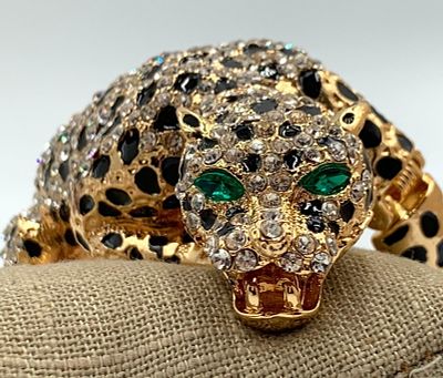 Over the Top Pave Rhinestone Green Eyed Leopard Hinged Bangle Bracelet. Hinge spring is strong 