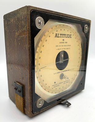 WWII era U.S. Corps of Engineers No 6-2764 Wallace & Tiernan Aneroid Altimeter Surveying Instrument
