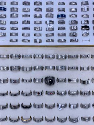 202 pc NOS Fashion Jewelry Rings. Unworn with size and price tags on most, size 5 to 13 
