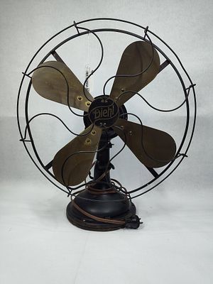 Diehl Mfg Co. Brass Bladed Oscillating Fan. Upon testing had to help it get started but once 