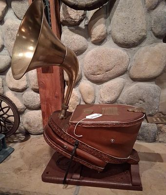 Siebe Gorman Leather & Brass Smoke Helmet Air Pump. Bed is 20 x 29A manual air supply bellows 
