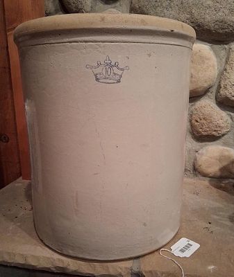 Robinson Ransbottom Blue Crown Stoneware Crock. This is a 10-gallon capacity stoneware utility 