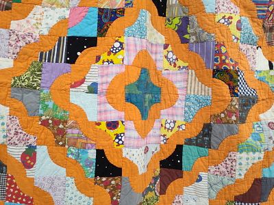 American Hand-Quilted Winding Ways Patchwork Quilt. 81 x 85 A mid-20th-century American 