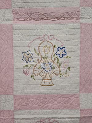 Hand-Embroidered Cotton Flower Basket Quilt. 70 x 90 A vintage hand-embroidered and hand-quilted 