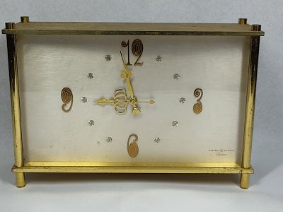 General Electric Telechron Battery-Operated Mantel Clock. 8x12 This vintage General Electric 