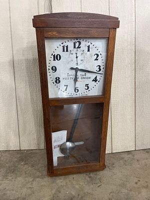Western Union Oak Wall Regulator Clock. 38x16x6.5 A vintage electromechanical wall regulator 