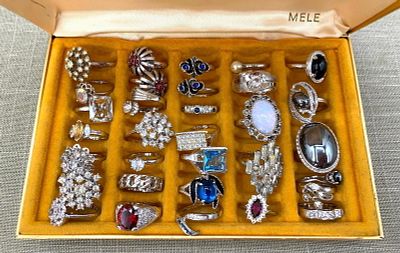 32 Mid Century PARK LANE, TRIFARI, SARAH COV, AVON, Dramatic Fashion Rings in MELE Ring Case. Fro 