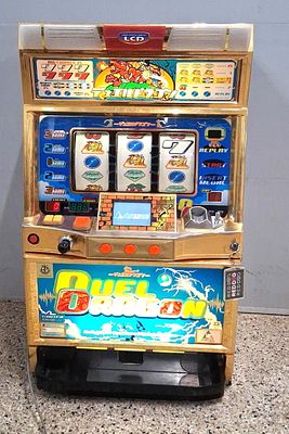 Aruze Corp. Duel Dragon R Pachislo Slot. In great working condition This Japanese pachislo slot 