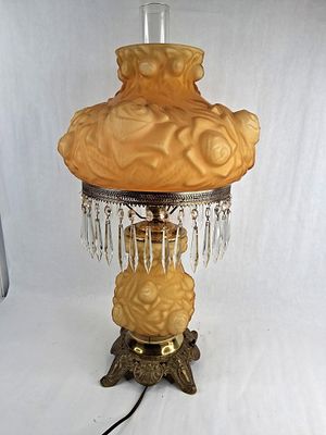 L.G. Wright Style Amber Satin Rose Lamp. This Victorian-style "Gone with the Wind" (GWTW) parlor 